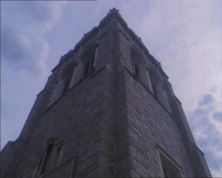 Charmed-Online_dot_net-1x02IveGotYouUnderMySkin0588.jpg
