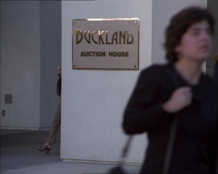Charmed-Online_dot_net-1x02IveGotYouUnderMySkin0591.jpg