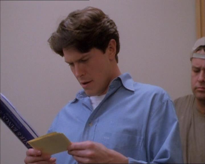 Charmed-Online_dot_net-1x02IveGotYouUnderMySkin0604.jpg