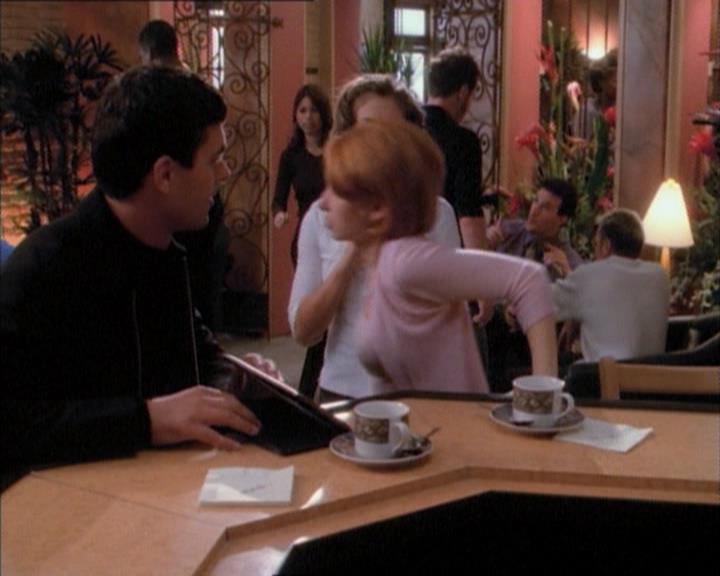 Charmed-Online_dot_net-1x02IveGotYouUnderMySkin0731.jpg
