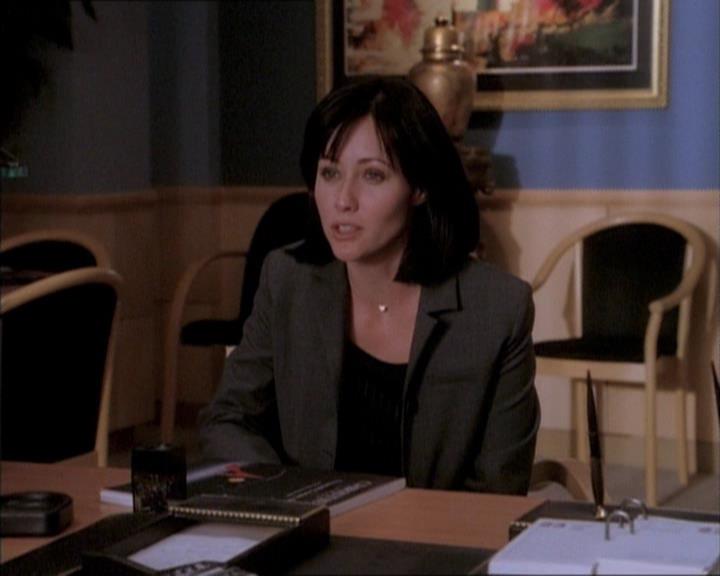 Charmed-Online_dot_net-1x02IveGotYouUnderMySkin0881.jpg Charmed-Online_dot_net-1x02IveGotYouUnderMySkin0881.jpg