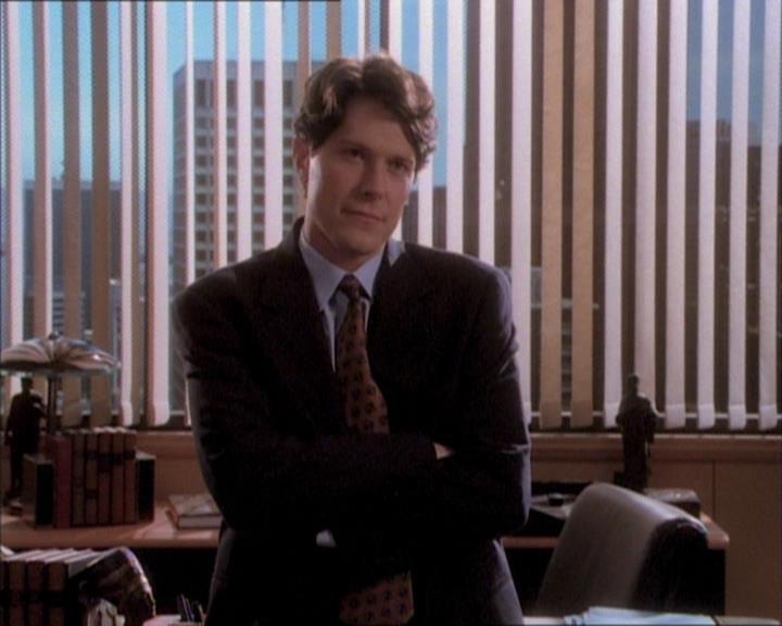 Charmed-Online_dot_net-1x02IveGotYouUnderMySkin0962.jpg