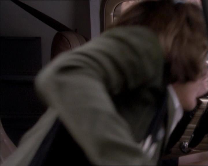 Charmed-Online_dot_net-1x02IveGotYouUnderMySkin1146.jpg