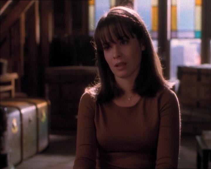 Charmed-Online_dot_net-1x02IveGotYouUnderMySkin1494.jpg Charmed-Online_dot_net-1x02IveGotYouUnderMySkin1494.jpg