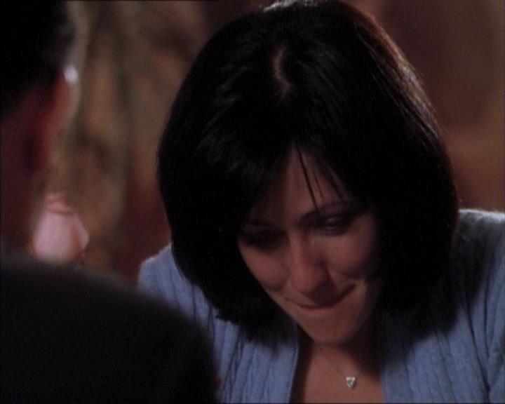 Charmed-Online_dot_net-1x02IveGotYouUnderMySkin1684.jpg