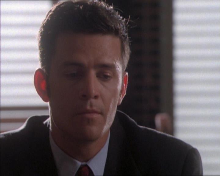 Charmed-Online_dot_net-1x02IveGotYouUnderMySkin1739.jpg Charmed-Online_dot_net-1x02IveGotYouUnderMySkin1739.jpg