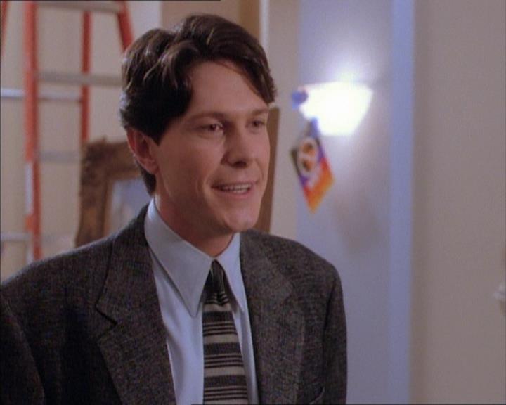 Charmed-Online_dot_net-1x02IveGotYouUnderMySkin1933.jpg