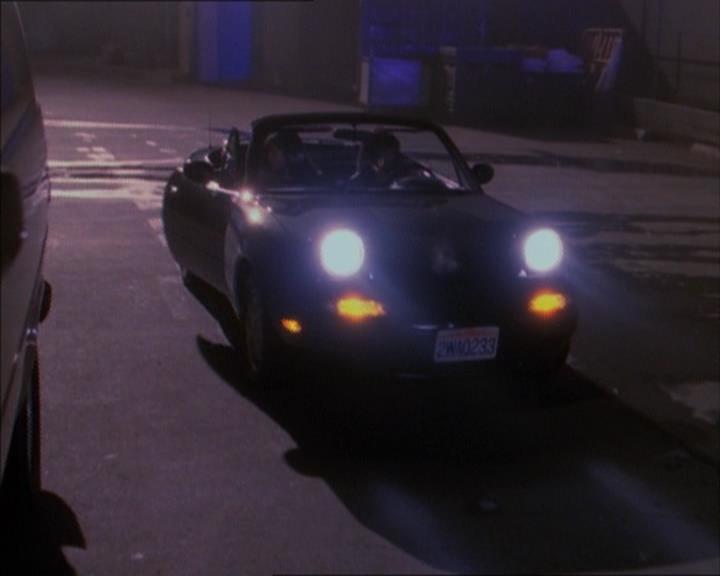 Charmed-Online_dot_net-1x02IveGotYouUnderMySkin2127.jpg