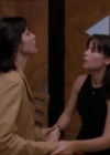 Charmed-Online_dot_net-1x02IveGotYouUnderMySkin1245.jpg