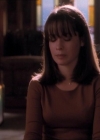 Charmed-Online_dot_net-1x02IveGotYouUnderMySkin1507.jpg