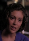 Charmed-Online_dot_net-1x02IveGotYouUnderMySkin1554.jpg