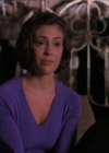 Charmed-Online_dot_net-1x02IveGotYouUnderMySkin1587.jpg