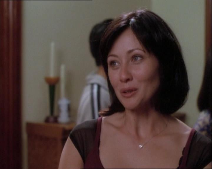 Charmed-Online_dot_net-1x03ThankYouForNotMorphing0054.jpg