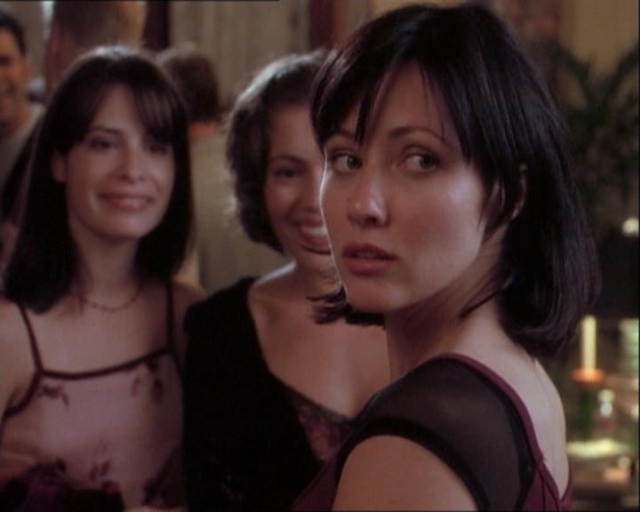 Charmed-Online_dot_net-1x03ThankYouForNotMorphing0111.jpg