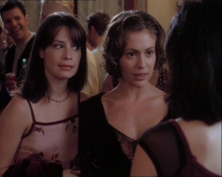 Charmed-Online_dot_net-1x03ThankYouForNotMorphing0115.jpg