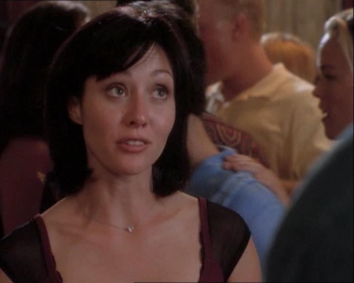 Charmed-Online_dot_net-1x03ThankYouForNotMorphing0129.jpg