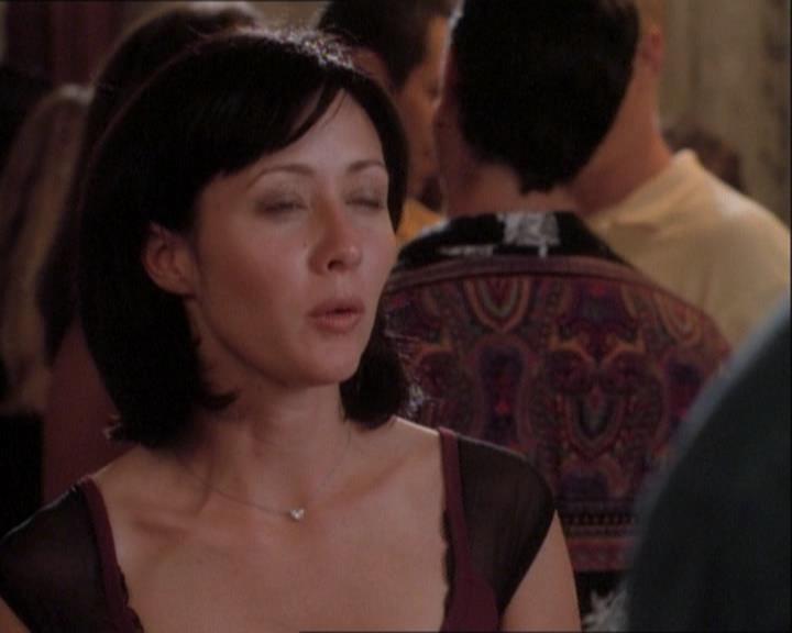 Charmed-Online_dot_net-1x03ThankYouForNotMorphing0133.jpg