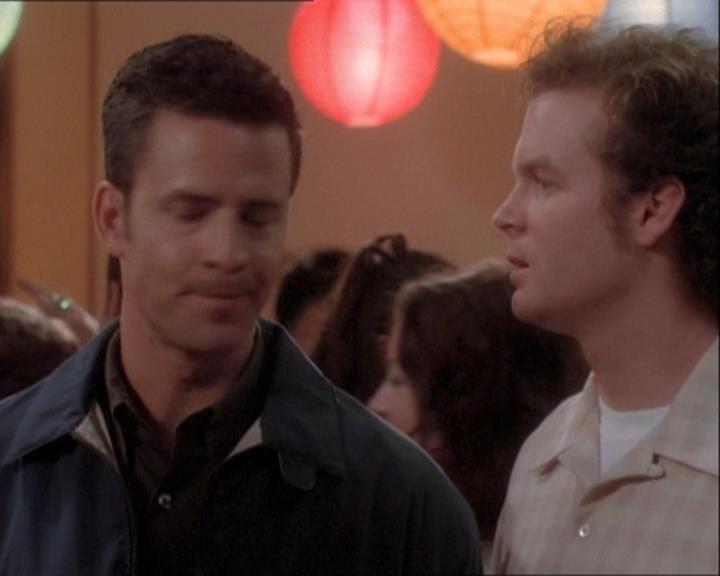Charmed-Online_dot_net-1x03ThankYouForNotMorphing0168.jpg