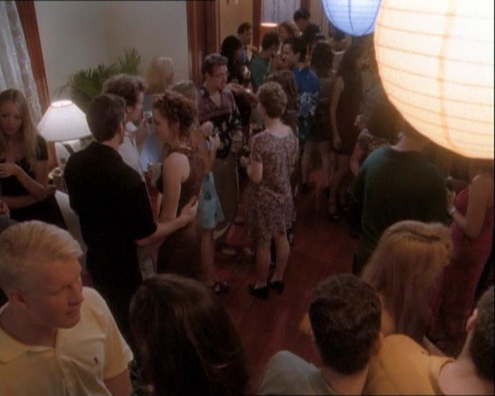 Charmed-Online_dot_net-1x03ThankYouForNotMorphing0176.jpg