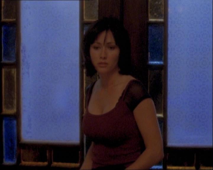 Charmed-Online_dot_net-1x03ThankYouForNotMorphing0211.jpg