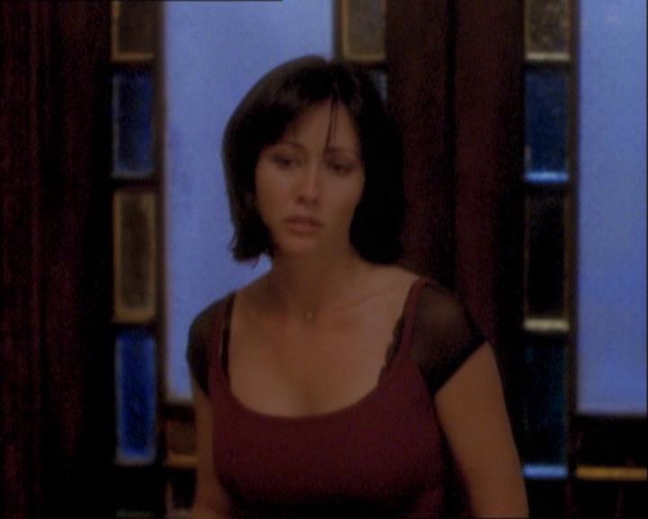 Charmed-Online_dot_net-1x03ThankYouForNotMorphing0212.jpg