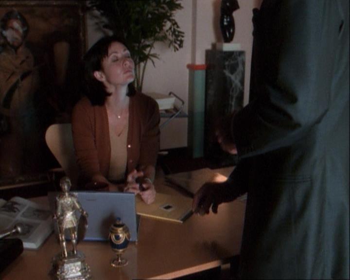 Charmed-Online_dot_net-1x03ThankYouForNotMorphing0418.jpg