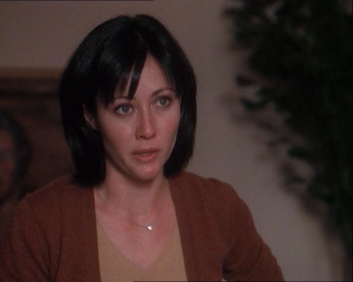 Charmed-Online_dot_net-1x03ThankYouForNotMorphing0516.jpg