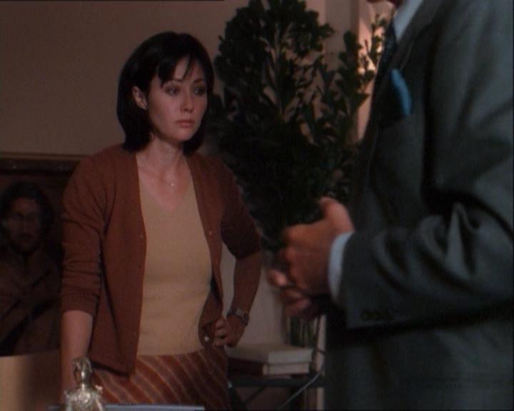 Charmed-Online_dot_net-1x03ThankYouForNotMorphing0534.jpg
