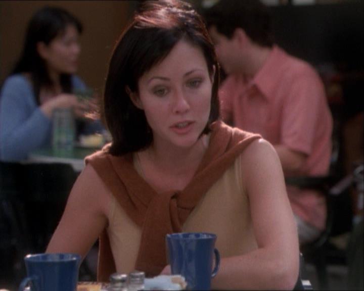 Charmed-Online_dot_net-1x03ThankYouForNotMorphing0576.jpg Charmed-Online_dot_net-1x03ThankYouForNotMorphing0576.jpg