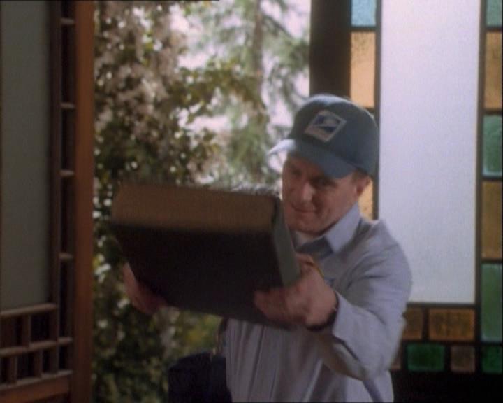 Charmed-Online_dot_net-1x03ThankYouForNotMorphing0839.jpg Charmed-Online_dot_net-1x03ThankYouForNotMorphing0839.jpg