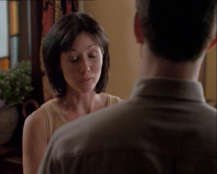 Charmed-Online_dot_net-1x03ThankYouForNotMorphing0909.jpg