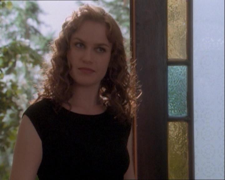 Charmed-Online_dot_net-1x03ThankYouForNotMorphing0919.jpg Charmed-Online_dot_net-1x03ThankYouForNotMorphing0919.jpg