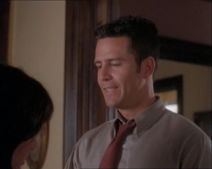 Charmed-Online_dot_net-1x03ThankYouForNotMorphing0928.jpg Charmed-Online_dot_net-1x03ThankYouForNotMorphing0928.jpg