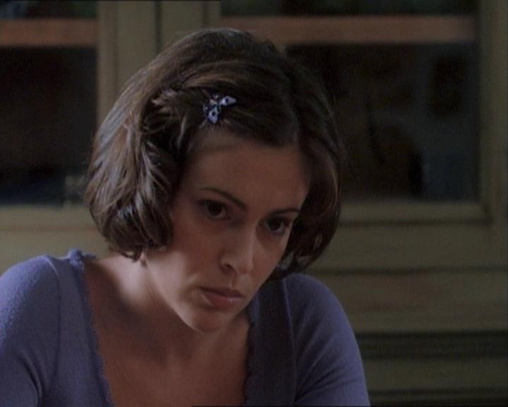 Charmed-Online_dot_net-1x03ThankYouForNotMorphing1009.jpg