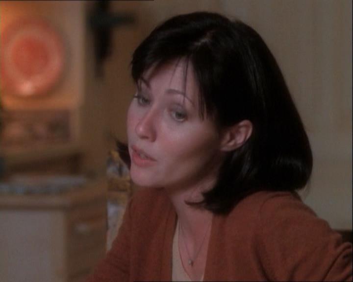 Charmed-Online_dot_net-1x03ThankYouForNotMorphing1050.jpg Charmed-Online_dot_net-1x03ThankYouForNotMorphing1050.jpg