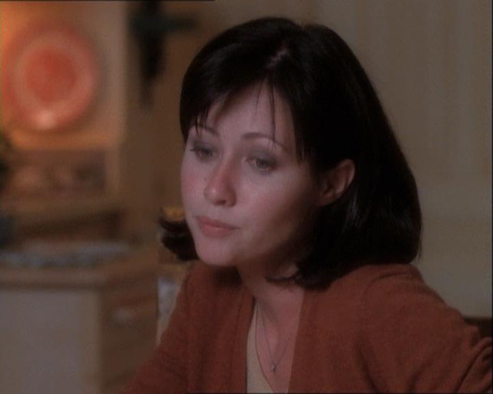 Charmed-Online_dot_net-1x03ThankYouForNotMorphing1057.jpg