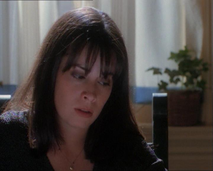 Charmed-Online_dot_net-1x03ThankYouForNotMorphing1060.jpg