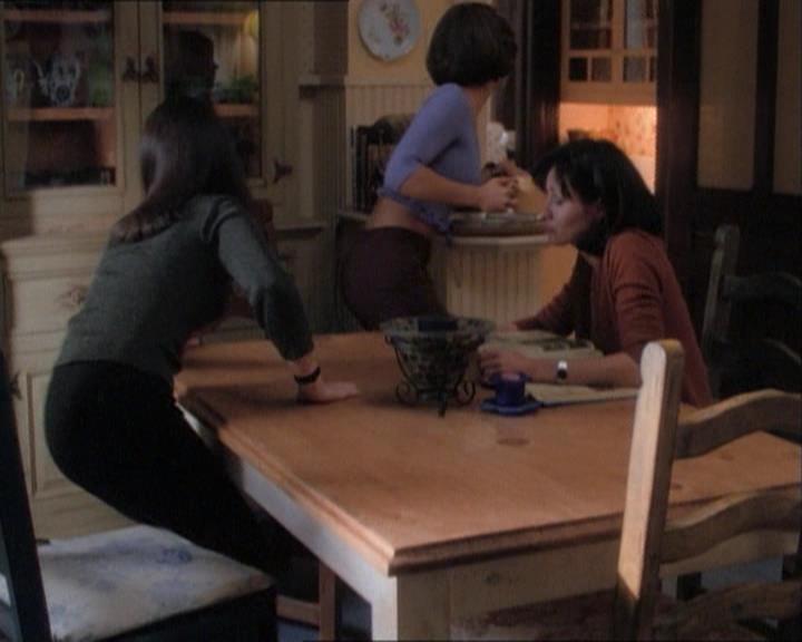 Charmed-Online_dot_net-1x03ThankYouForNotMorphing1061.jpg