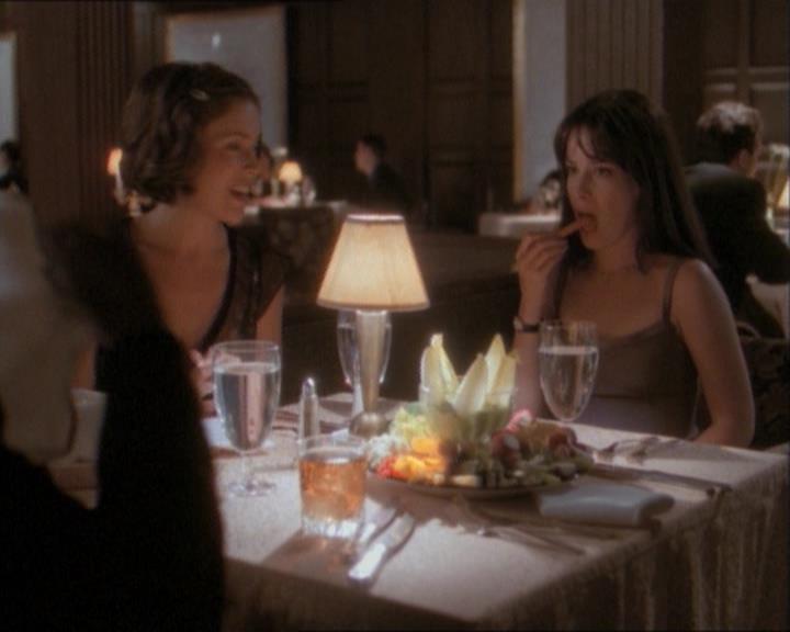 Charmed-Online_dot_net-1x03ThankYouForNotMorphing1070.jpg