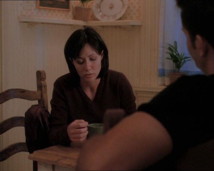 Charmed-Online_dot_net-1x03ThankYouForNotMorphing1158.jpg