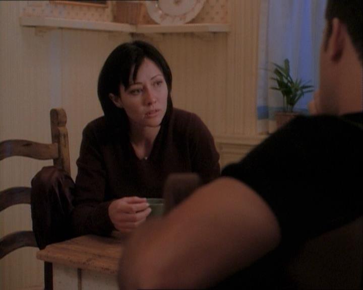 Charmed-Online_dot_net-1x03ThankYouForNotMorphing1166.jpg