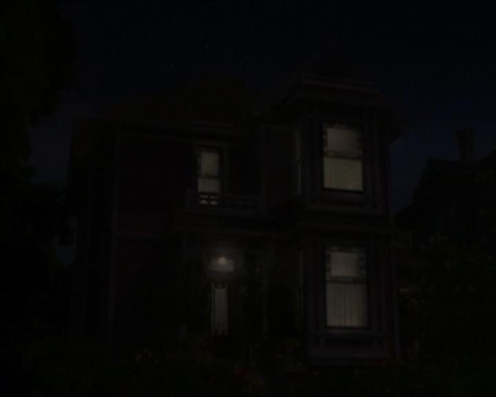 Charmed-Online_dot_net-1x03ThankYouForNotMorphing1411.jpg Charmed-Online_dot_net-1x03ThankYouForNotMorphing1411.jpg