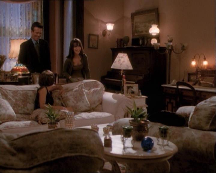 Charmed-Online_dot_net-1x03ThankYouForNotMorphing1416.jpg