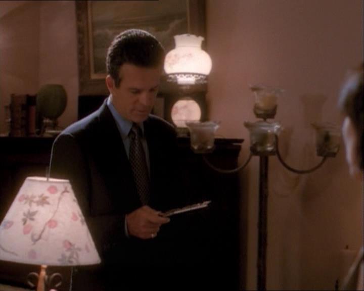 Charmed-Online_dot_net-1x03ThankYouForNotMorphing1443.jpg Charmed-Online_dot_net-1x03ThankYouForNotMorphing1443.jpg