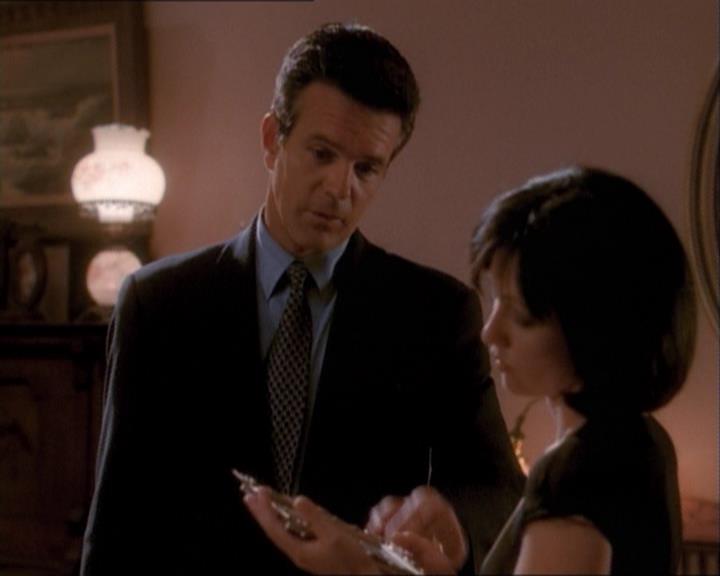 Charmed-Online_dot_net-1x03ThankYouForNotMorphing1455.jpg