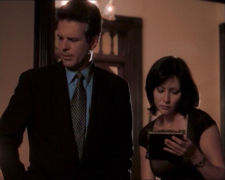 Charmed-Online_dot_net-1x03ThankYouForNotMorphing1462.jpg