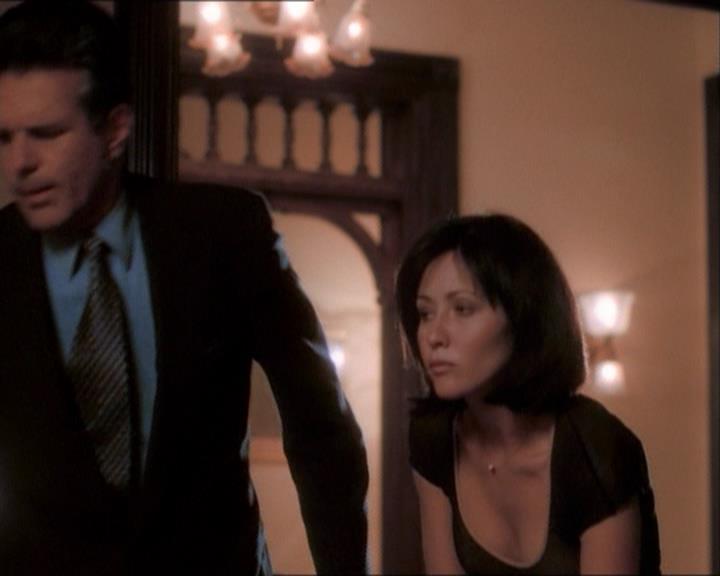 Charmed-Online_dot_net-1x03ThankYouForNotMorphing1464.jpg Charmed-Online_dot_net-1x03ThankYouForNotMorphing1464.jpg