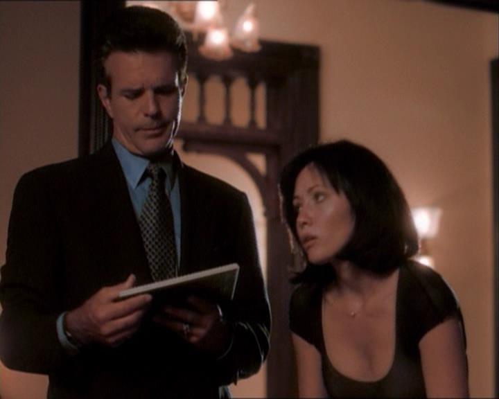 Charmed-Online_dot_net-1x03ThankYouForNotMorphing1465.jpg