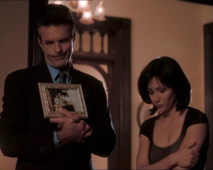 Charmed-Online_dot_net-1x03ThankYouForNotMorphing1471.jpg