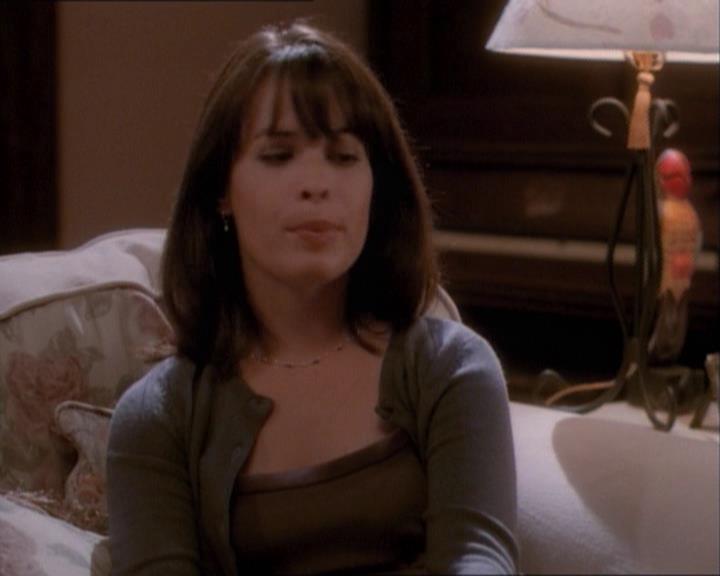 Charmed-Online_dot_net-1x03ThankYouForNotMorphing1475.jpg